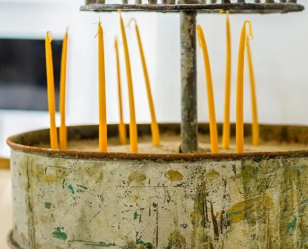 Luxury Living Nisos Vs Rhodes Town *