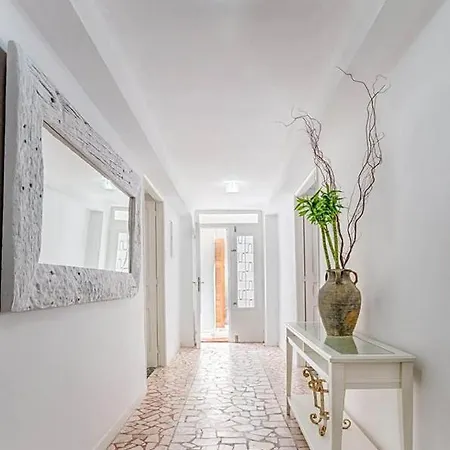 Luxury Living Nisos Vs Rhodes Town Apartment
