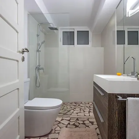 Luxury Living Nisos Vs Rhodes Town Apartmán *