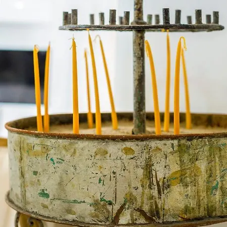 Luxury Living Nisos Vs Rhodes Town *